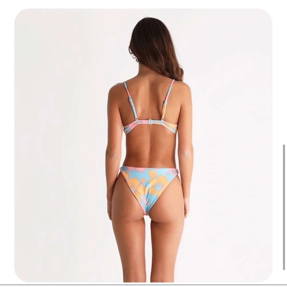 NWT Aurelle Kiva Bikini Set Size L Bottoms Size XL Top